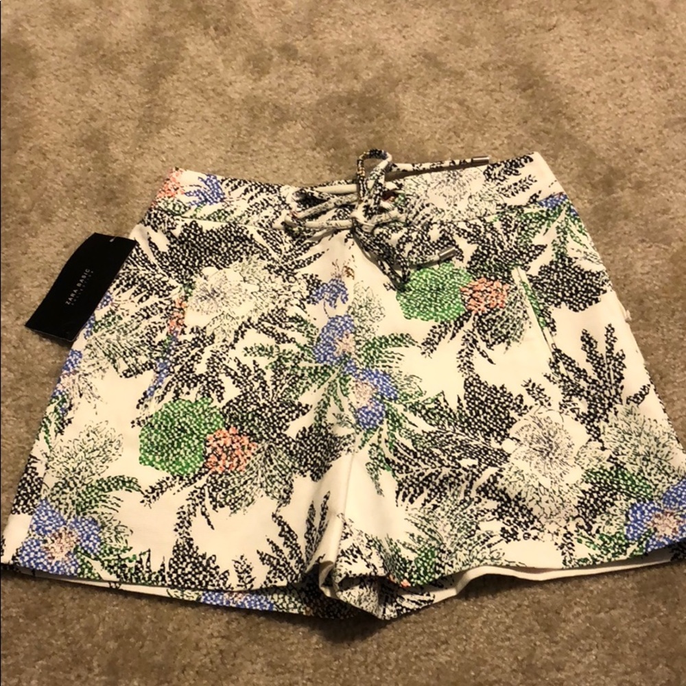 Zara women short
